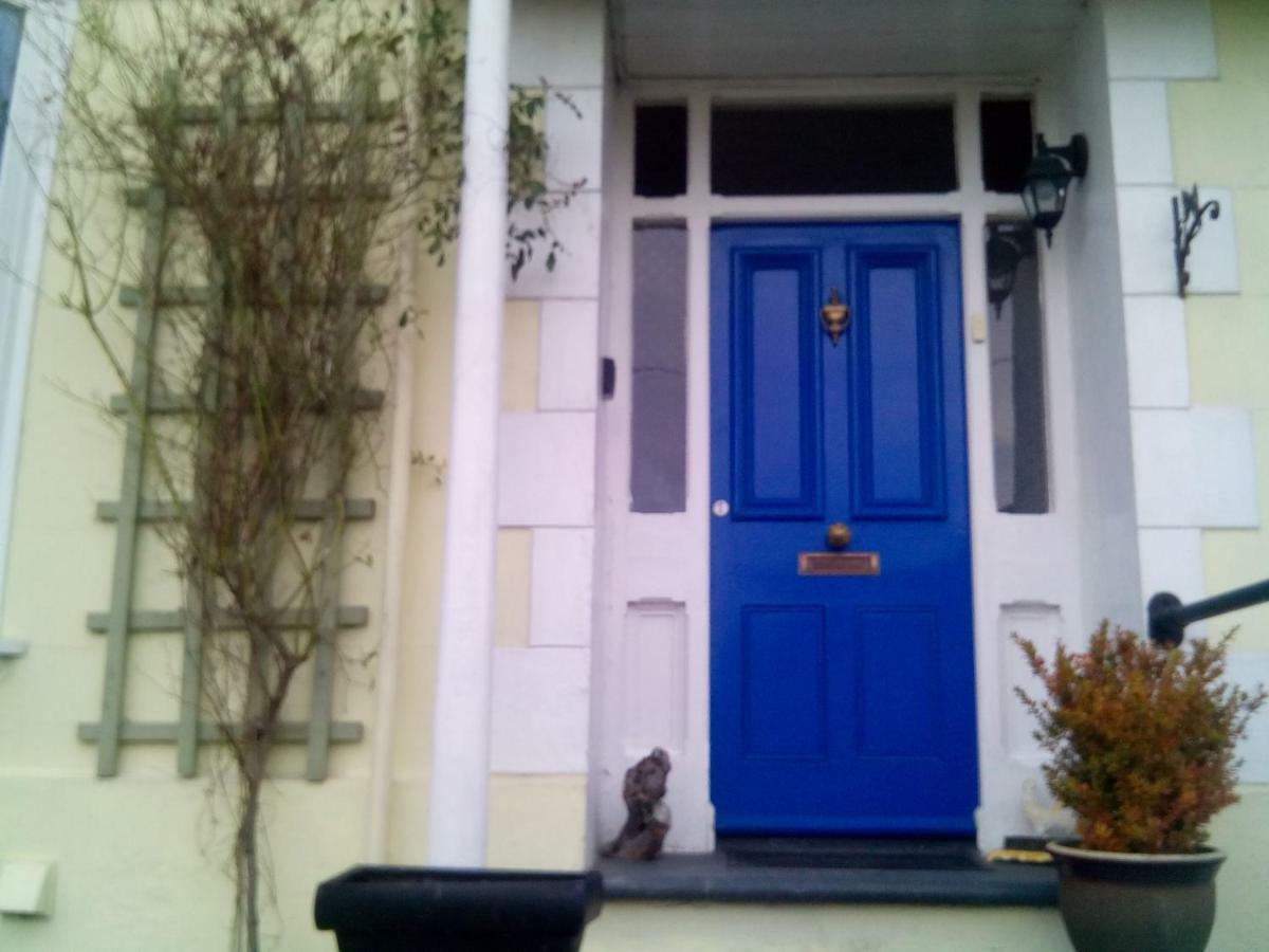 Y Garreg Wen Bed & Breakfast Llanybyther Екстериор снимка